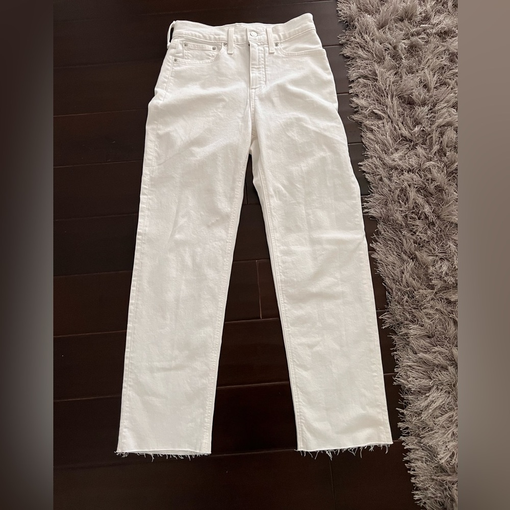 Banana Republic women’s white straight leg jeans